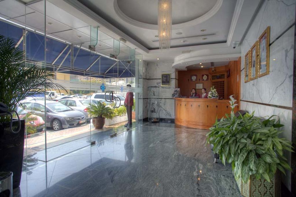 Al Diar Palm Hotel Apartments Абу Даби Екстериор снимка