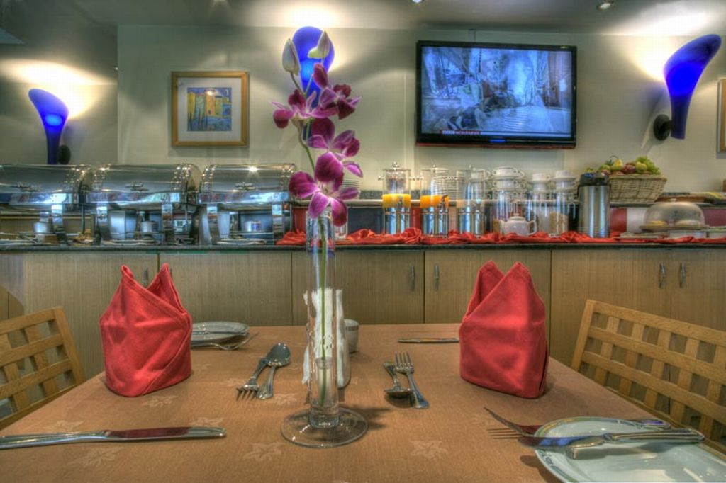 Al Diar Palm Hotel Apartments Абу Даби Екстериор снимка