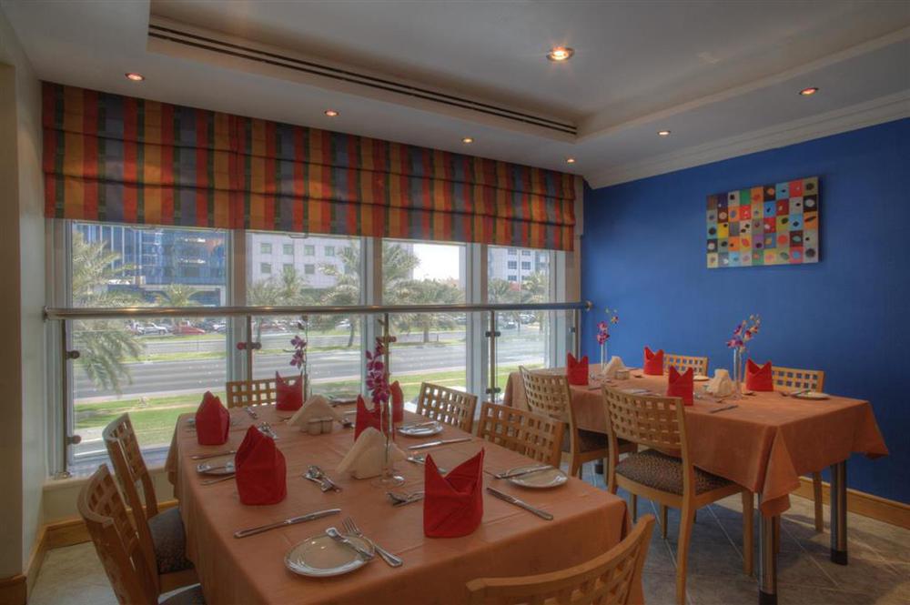 Al Diar Palm Hotel Apartments Абу Даби Ресторант снимка